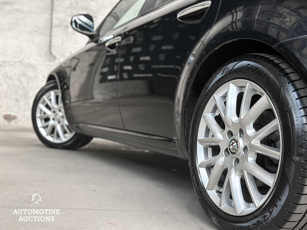 Alfa Romeo 159 Sportwagon 1.9 JTS Distinctive 160hp 2006 ORIG-NL, 38-SX-RZ