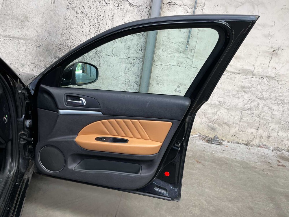 Alfa Romeo 159 Sportwagon 1.9 JTS Distinctive 160hp 2006 ORIG-NL, 38-SX-RZ