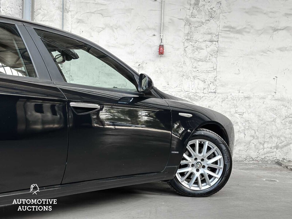 Alfa Romeo 159 Sportwagon 1.9 JTS Distinctive 160hp 2006 ORIG-NL, 38-SX-RZ