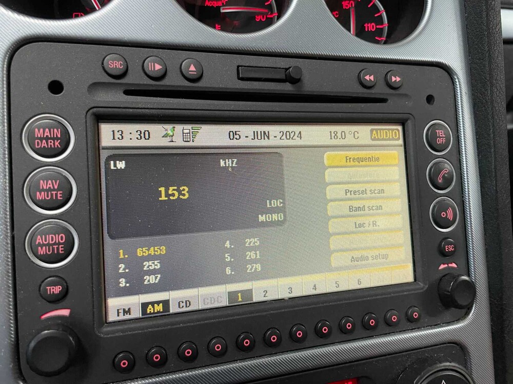 Alfa Romeo 159 Sportwagon 1.9 JTS Distinctive 160hp 2006 ORIG-NL, 38-SX-RZ