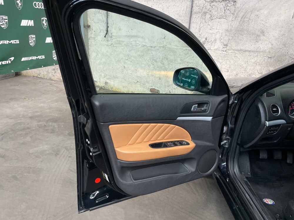 Alfa Romeo 159 Sportwagon 1.9 JTS Distinctive 160hp 2006 ORIG-NL, 38-SX-RZ