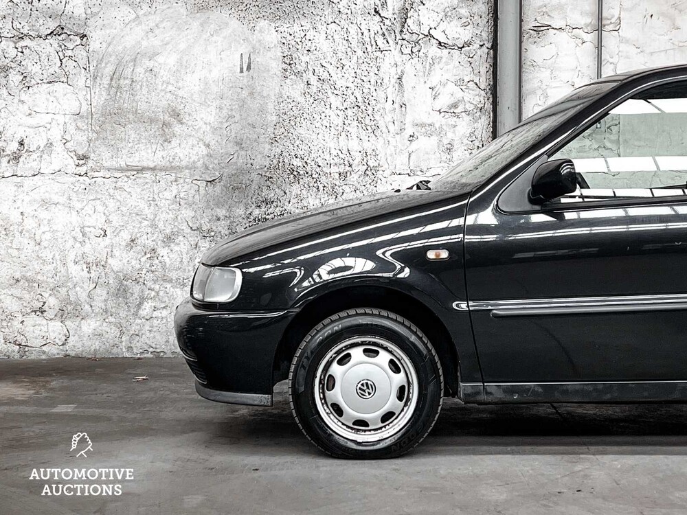 Volkswagen Polo 1.6 75pk 1999 -Orig. NL-, XJ-ZR-17