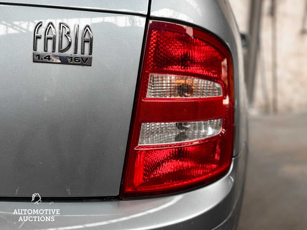 Skoda Fabia Combi 1.4-16V Elegance 75pk 2003 -Orig. NL-, 01-LL-PD