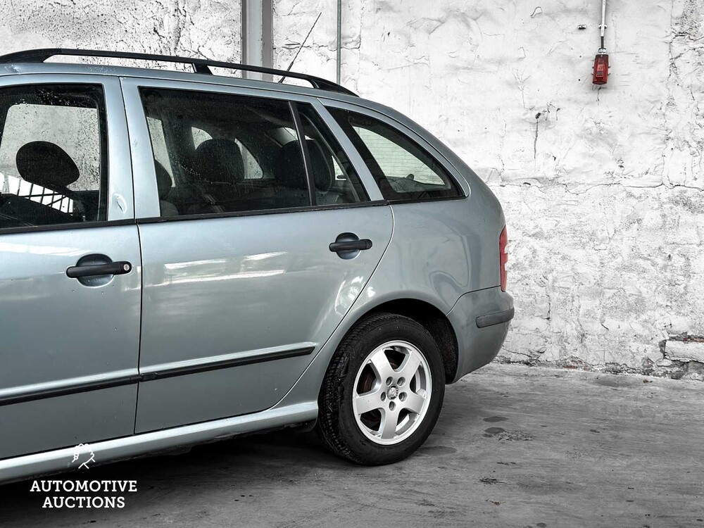 Skoda Fabia Combi 1.4-16V Elegance 75pk 2003 -Orig. NL-, 01-LL-PD