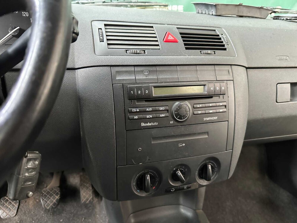 Skoda Fabia Combi 1.4-16V Elegance 75pk 2003 -Orig. NL-, 01-LL-PD