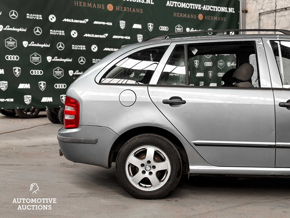 Skoda Fabia Combi 1.4-16V Elegance 75pk 2003 -Orig. NL-, 01-LL-PD