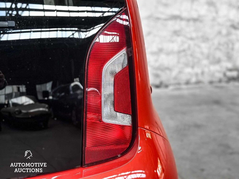 Volkswagen Up Groove 1.0 74hp 2014, 7-ZDG-04