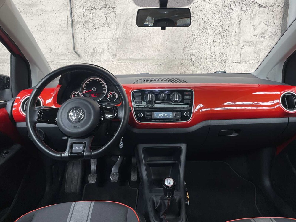 Volkswagen Up Groove 1.0 74hp 2014, 7-ZDG-04