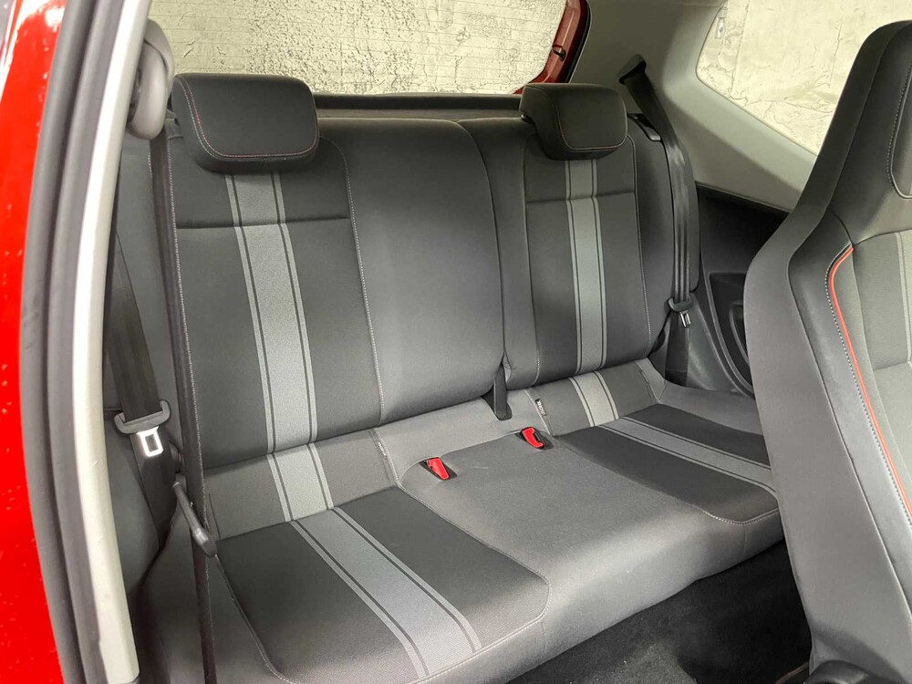 Volkswagen Up Groove 1.0 74hp 2014, 7-ZDG-04