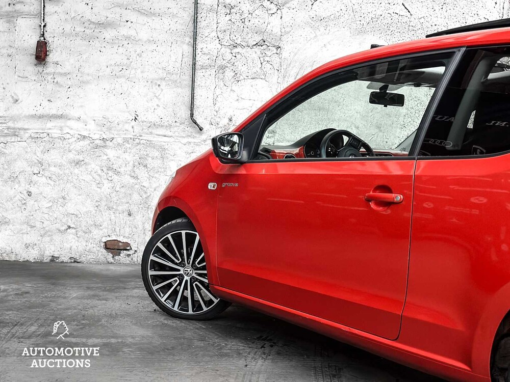 Volkswagen Up Groove 1.0 74hp 2014, 7-ZDG-04