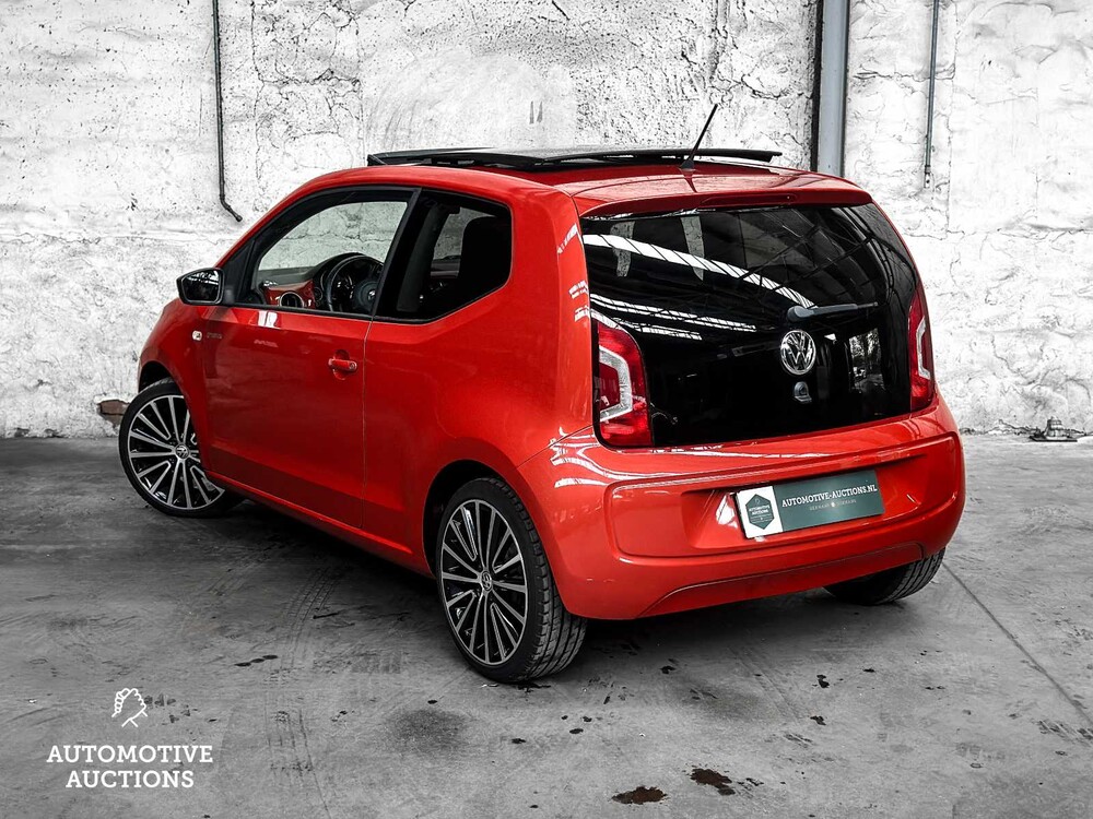 Volkswagen Up Groove 1.0 74hp 2014, 7-ZDG-04