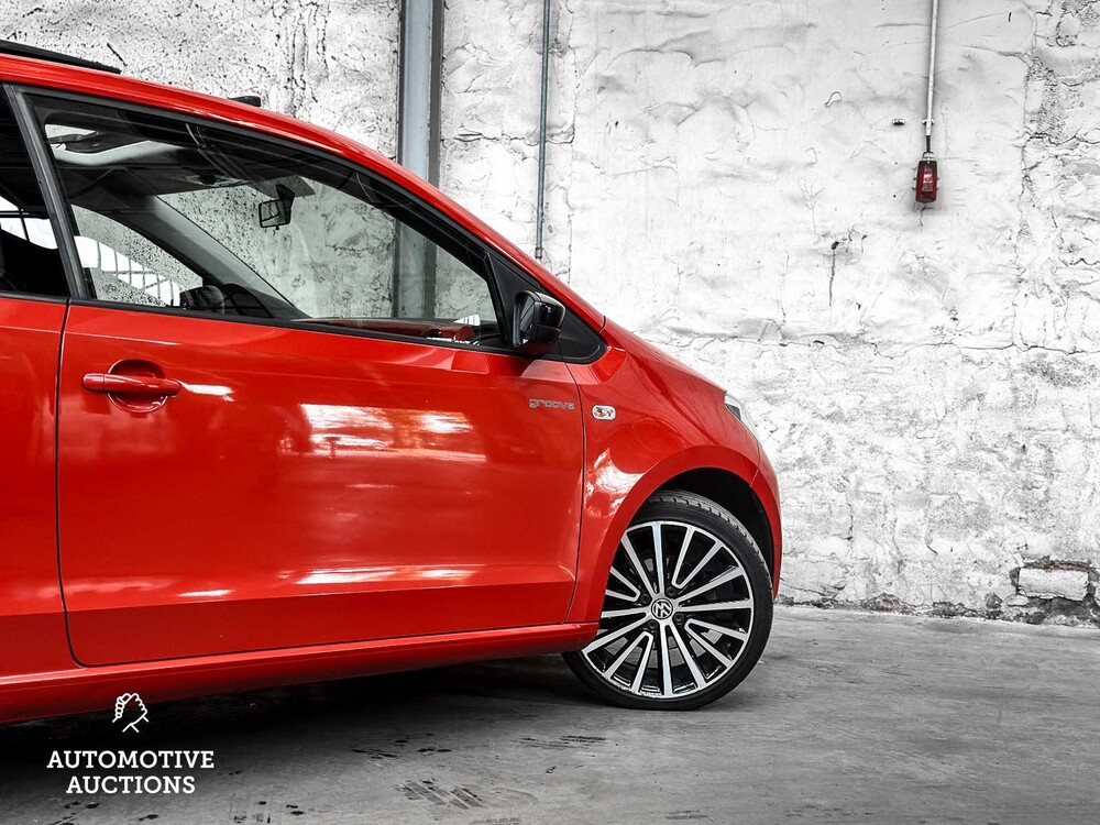 Volkswagen Up Groove 1.0 74hp 2014, 7-ZDG-04