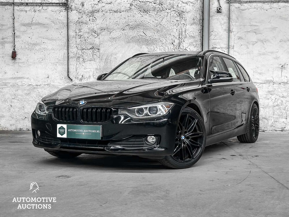 BMW 3-serie Touring 320d EfficientDynamics Edition Executive Upgrade 163pk 2013 -Orig. NL-, 9-SHX-86