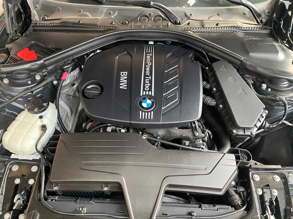 BMW 3-serie Touring 320d EfficientDynamics Edition Executive Upgrade 163pk 2013 -Orig. NL-, 9-SHX-86