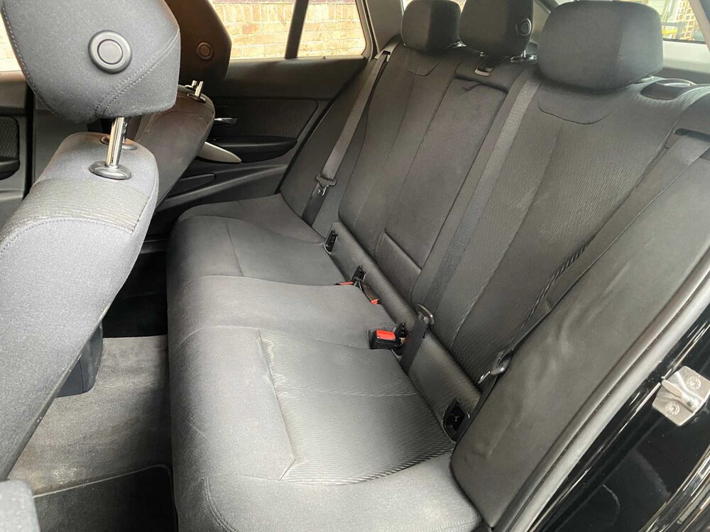 BMW 3-serie Touring 320d EfficientDynamics Edition Executive Upgrade 163pk 2013 -Orig. NL-, 9-SHX-86