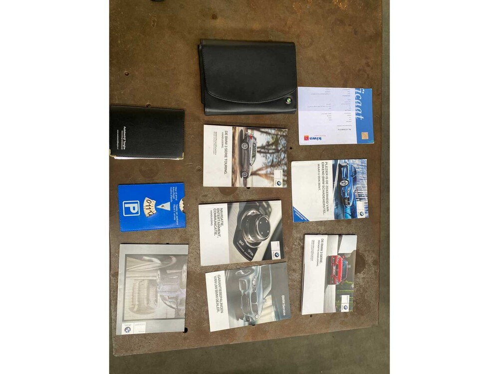 BMW 3-serie Touring 320d EfficientDynamics Edition Executive Upgrade 163pk 2013 -Orig. NL-, 9-SHX-86