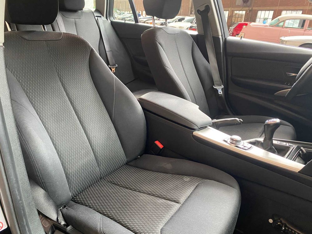 BMW 3-serie Touring 320d EfficientDynamics Edition Executive Upgrade 163pk 2013 -Orig. NL-, 9-SHX-86