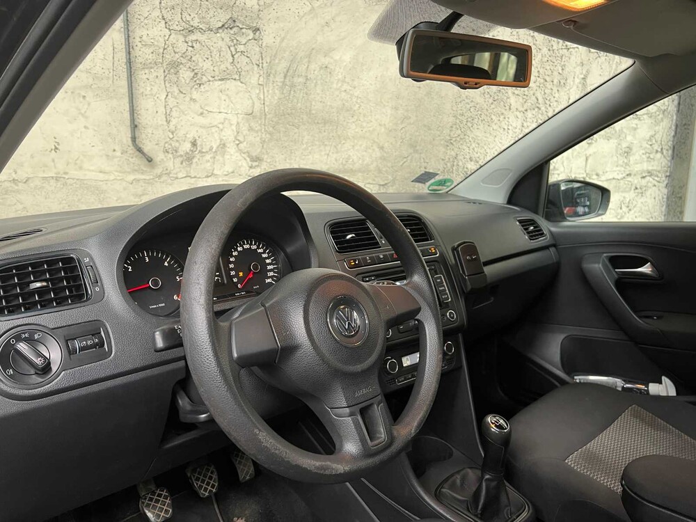 Volkswagen Polo 1.6 TDI BlueM Highline 90pk 2012, J-068-RV