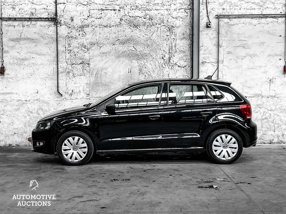 Volkswagen Polo 1.6 TDI BlueM Highline 90pk 2012, J-068-RV