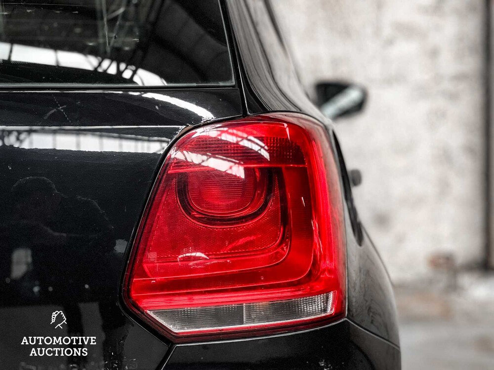 Volkswagen Polo 1.6 TDI BlueM Highline 90pk 2012, J-068-RV