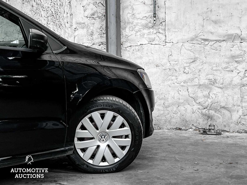 Volkswagen Polo 1.6 TDI BlueM Highline 90pk 2012, J-068-RV