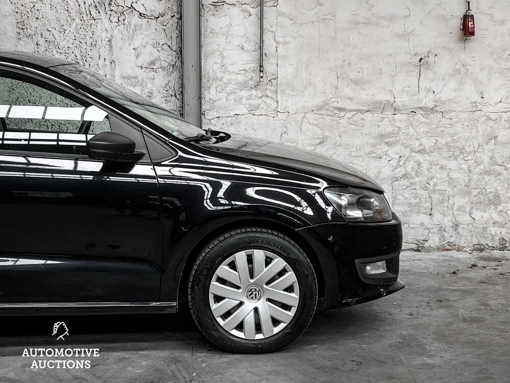 Volkswagen Polo 1.6 TDI BlueM Highline 90pk 2012, J-068-RV