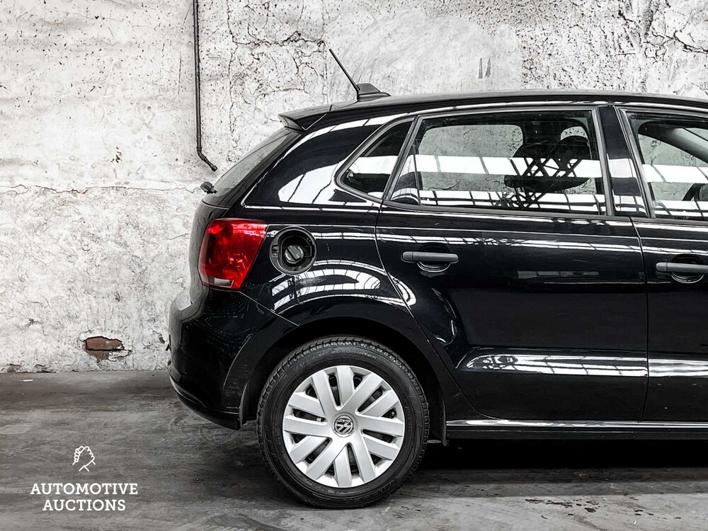 Volkswagen Polo 1.6 TDI BlueM Highline 90pk 2012, J-068-RV
