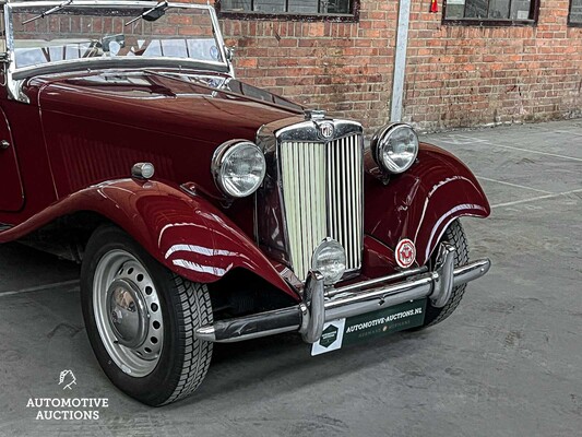 MG TD Cabriolet 54hp 1949, 09-SZ-01 Classic car