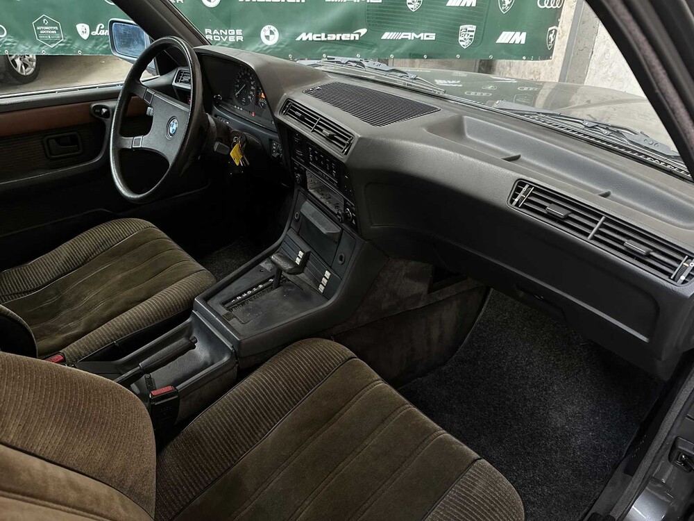 BMW 732i (E23) 3.2 L6 197pk 1985 7-Serie Oldtimer