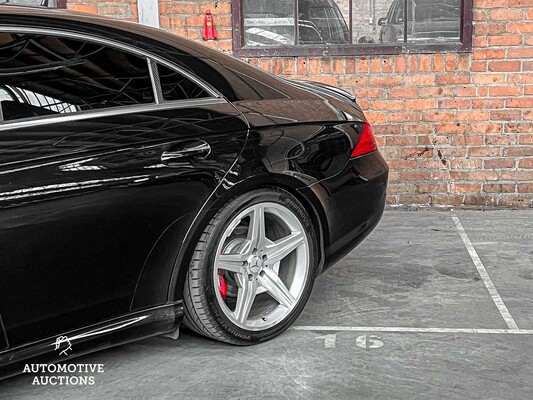 Mercedes-Benz CLS500 AMG 5.0 V8 306PS 2008 CLS-Klasse Youngtimer 