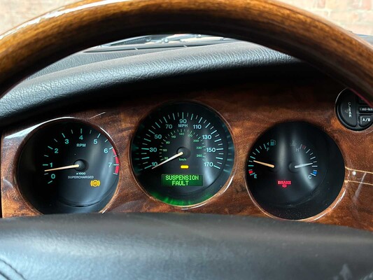 SAJJA42B6YPA09364 Jaguar XKR 4.0 V8 363hp 2000 Youngtimer