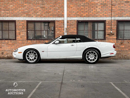 SAJJA42B6YPA09364 Jaguar XKR 4.0 V8 363hp 2000 Youngtimer