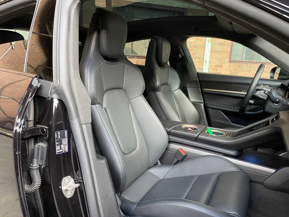 Porsche Taycan Turbo S 94kWh 761pk 2021 Sport-Chrono (Carbon)