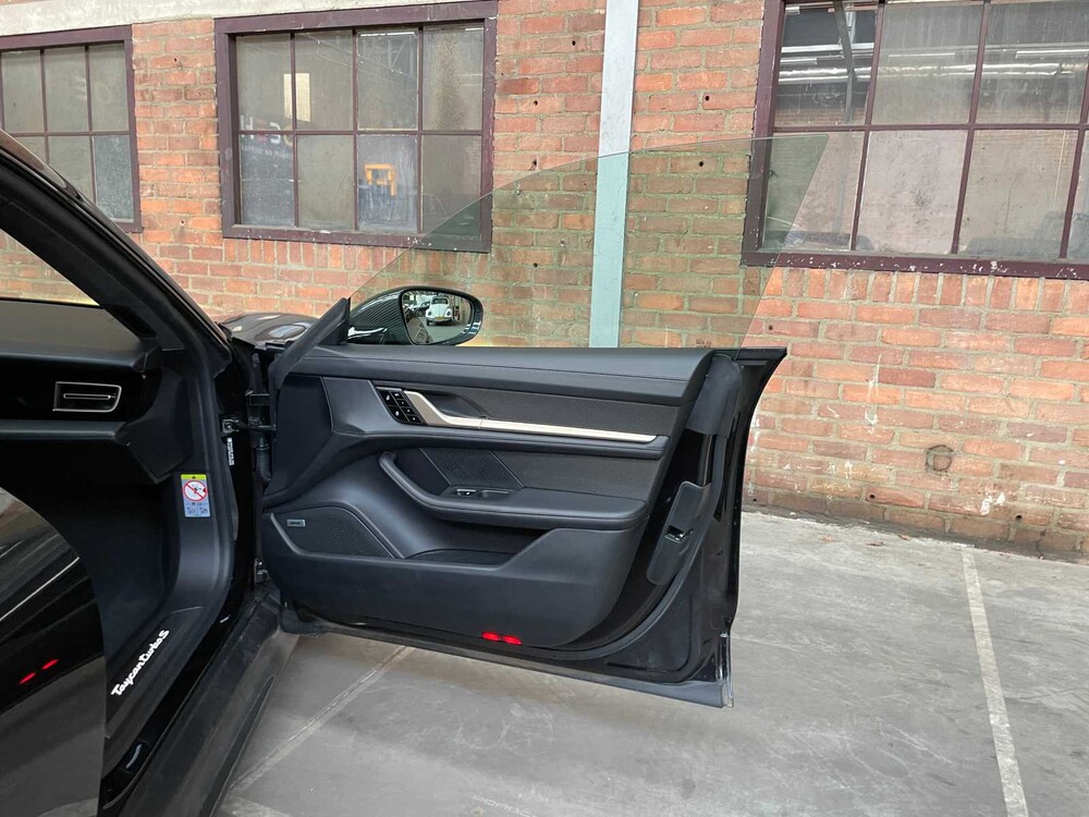 Porsche Taycan Turbo S 94kWh 761pk 2021 Sport-Chrono (Carbon)