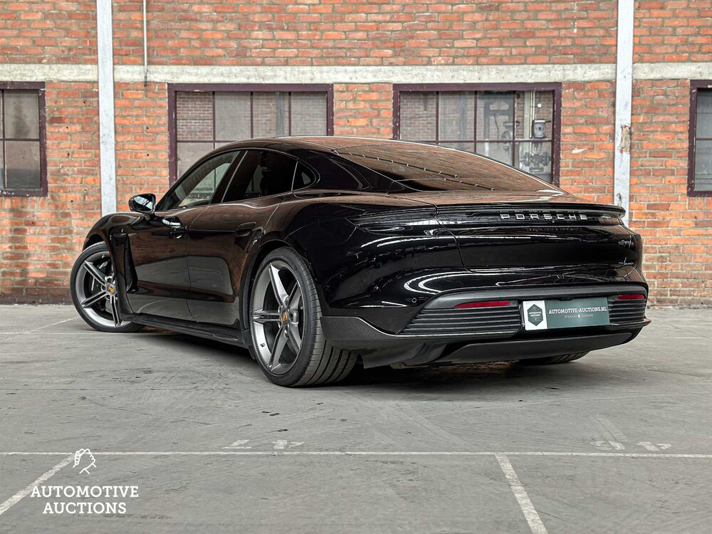 Porsche Taycan Turbo S 94kWh 761pk 2021 Sport-Chrono (Carbon)