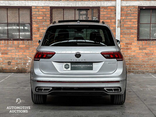 Volkswagen Tiguan 1.4 eHybrid R-Line Business 245hp 2023 (Manufacturer's Warranty)