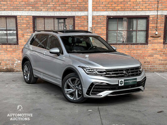 Volkswagen Tiguan 1.4 eHybrid R-Line Business 245hp 2023 (Manufacturer's Warranty)