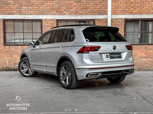 Volkswagen Tiguan 1.4 eHybrid R-Line Business 245hp 2023 (Manufacturer's Warranty)