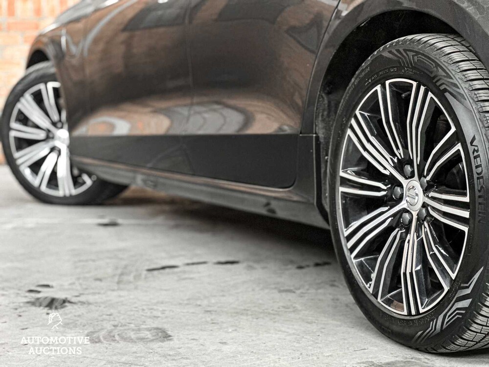 Volvo V60 2.0 T8 Twin Engine AWD Inscription 390hp 2019 Plug-In Hybrid, L-643-GP