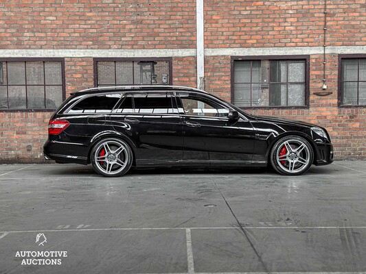 Mercedes-Benz E63 AMG Kombi DESIGNO 5.5 V8 525PS 2012