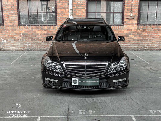 Mercedes-Benz E63 AMG Kombi DESIGNO 5.5 V8 525PS 2012