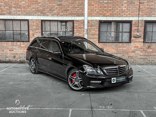 Mercedes-Benz E63 AMG Kombi DESIGNO 5.5 V8 525PS 2012