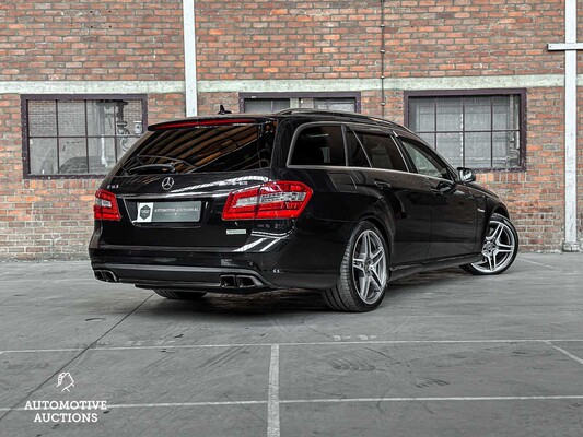 Mercedes-Benz E63 AMG Estate DESIGNO 5.5 V8 525pk 2012