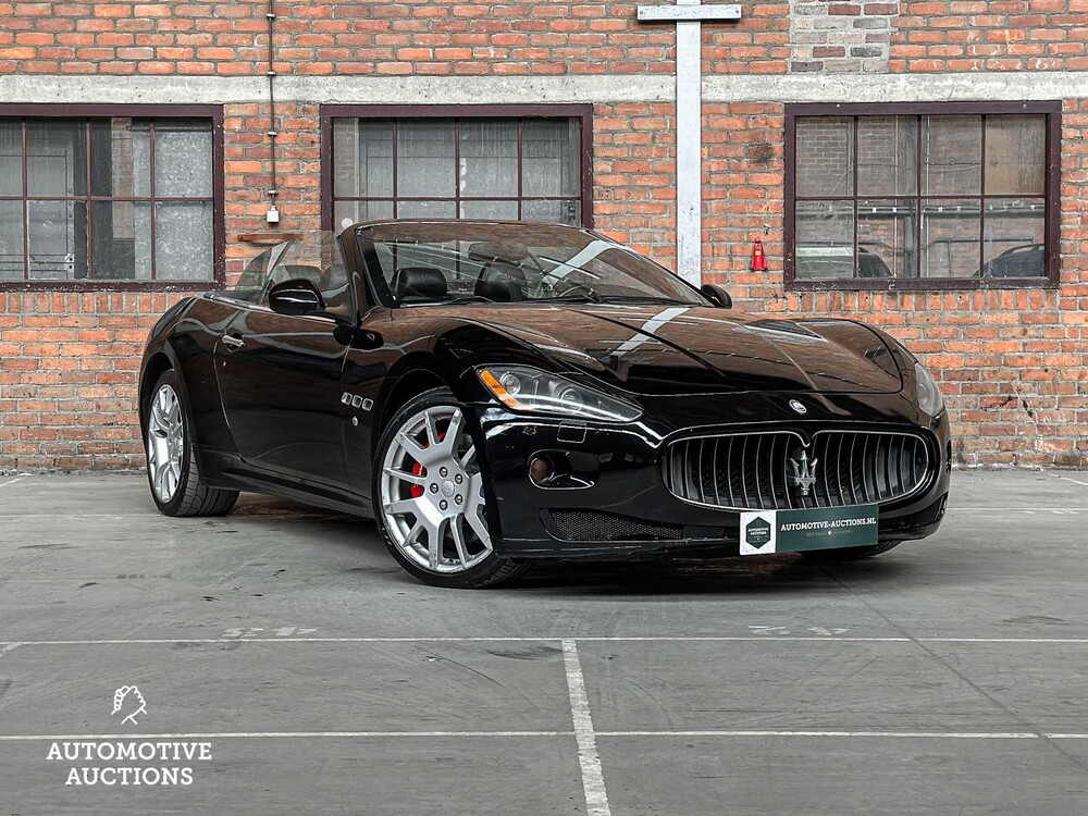 Maserati GranCabrio 4.2 V8 402hp 2010
