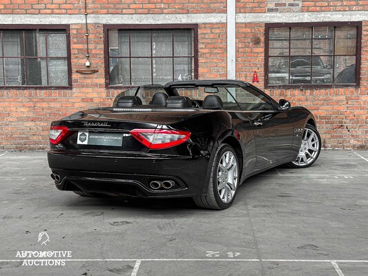 Maserati GranCabrio 4.2 V8 402PS 2010