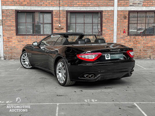 Maserati GranCabrio 4.2 V8 402hp 2010