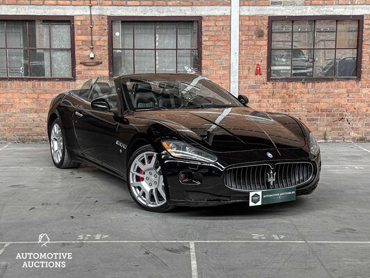 Maserati GranCabrio 4.2 V8 402pk 2010