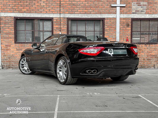 Maserati GranCabrio 4.2 V8 402PS 2010