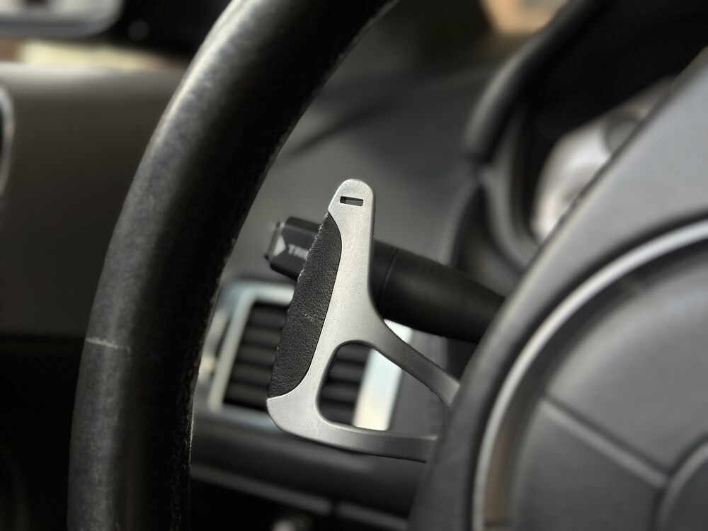 Aston Martin DB9 Volante 6.0 V12 Touchtronic 457hp 2006, GX-039-R Youngtimer