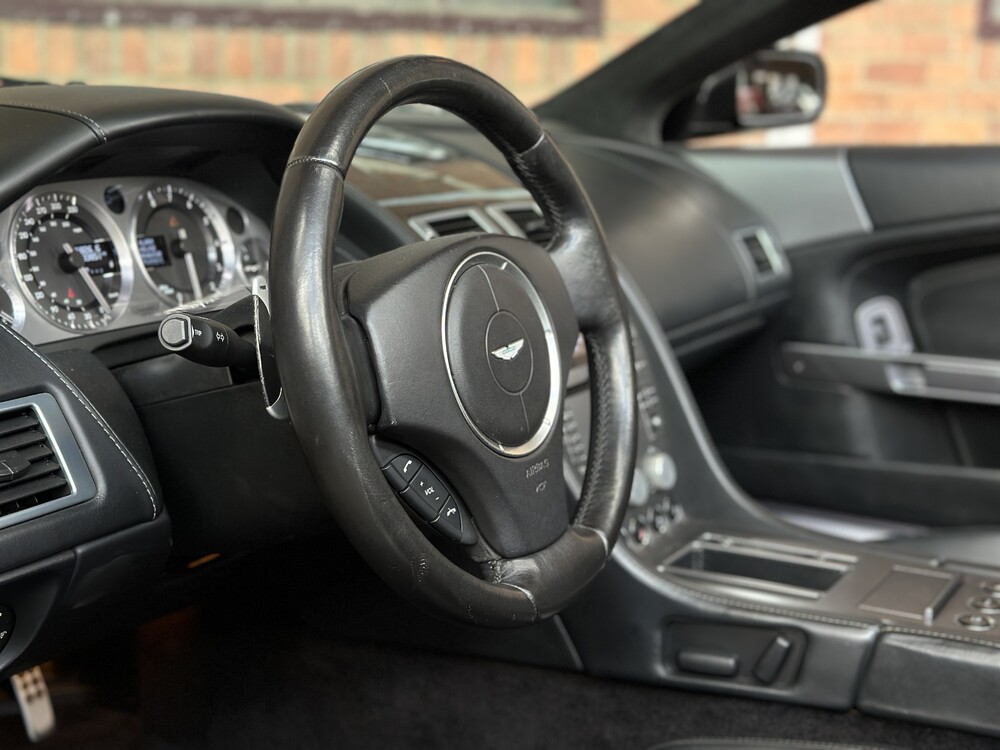 Aston Martin DB9 Volante 6.0 V12 Touchtronic 457hp 2006, GX-039-R Youngtimer